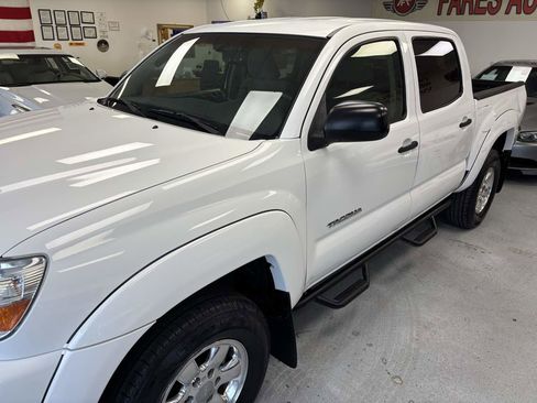 Used 2009 Toyota Tacoma PreRunner image 3