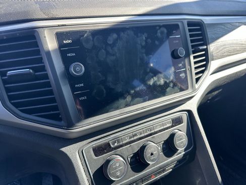 Used 2021 Volkswagen Atlas SE w/ Panoramic Sunroof Package image 12