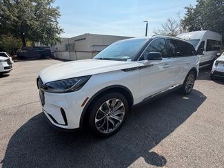 New 2025 Lincoln Aviator Reserve w/ Luxury Package video 2