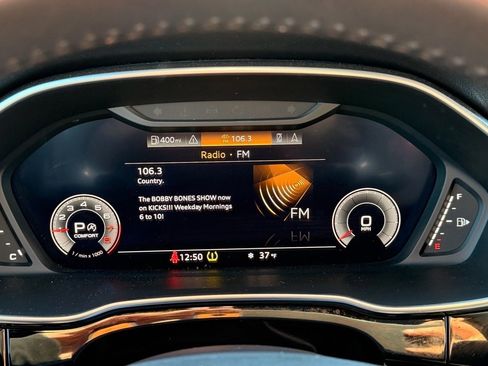 Used 2019 Audi Q3 2.0T Prestige image 18