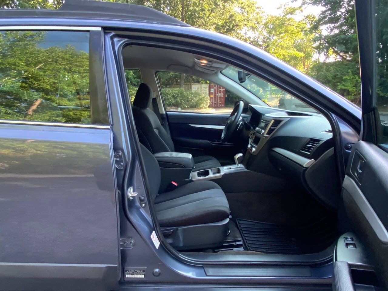 Used 2014 Subaru Outback 2.5i AWD/4WD image 39
