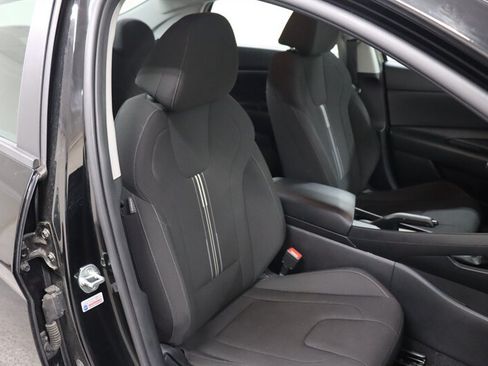 Used 2021 Hyundai Elantra SEL FWD image 20