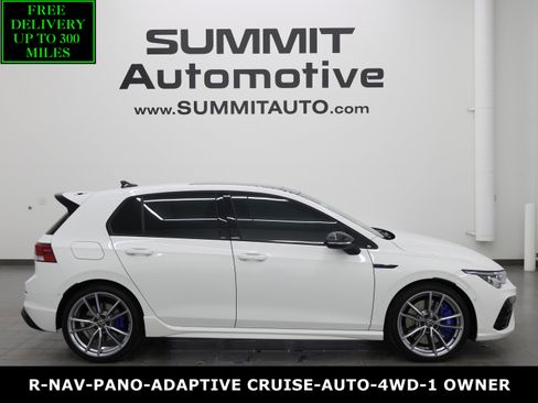 Used 2024 Volkswagen Golf R image 1