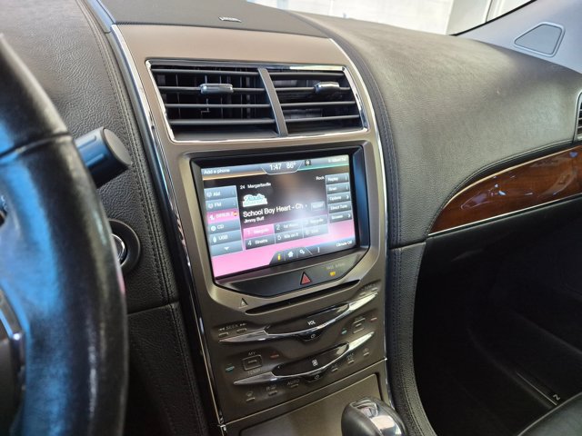 Used 2014 Lincoln MKX FWD w/ Equipment Group 101A image 10