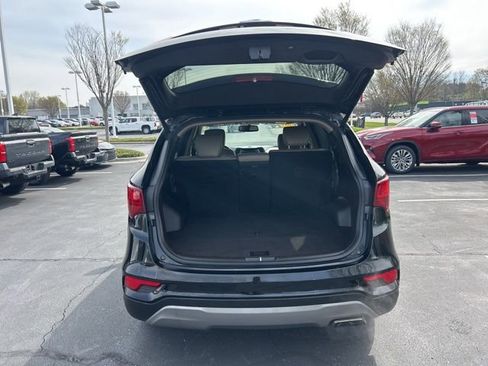 Used 2017 Hyundai Santa Fe Sport image 7