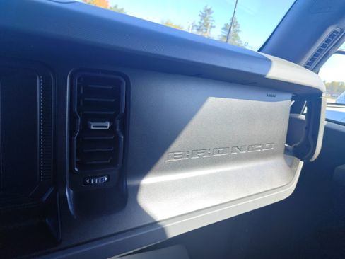 Used 2023 Ford Bronco Big Bend image 8