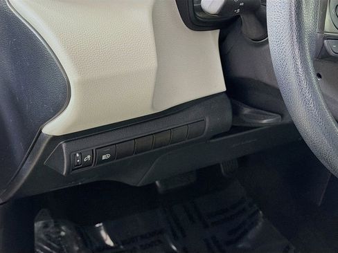 Used 2022 Toyota Corolla LE image 10