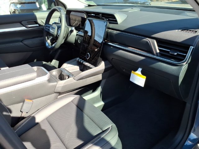 New 2027 GMC Terrain Denali w/ LPO, Floor Liner Package AWD/4WD image 25