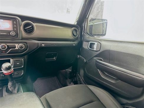 Used 2019 Jeep Wrangler Sport image 22