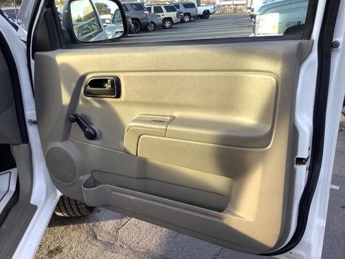 Used 2008 Chevrolet Colorado LS image 29