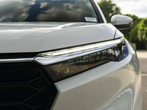 Used 2024 Honda CR-V LX image 11