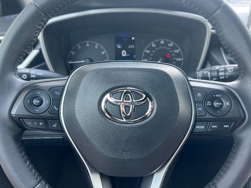 Used 2024 Toyota Corolla SE w/ SE Package image 29
