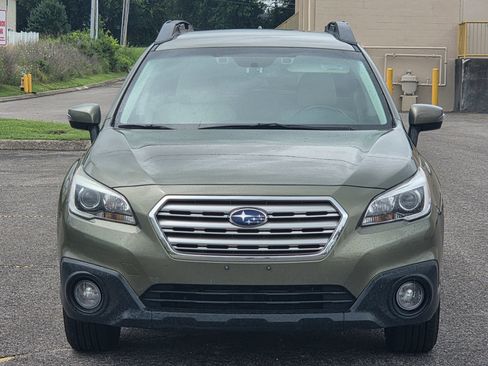 Used 2016 Subaru Outback 2.5i Premium AWD/4WD image 2