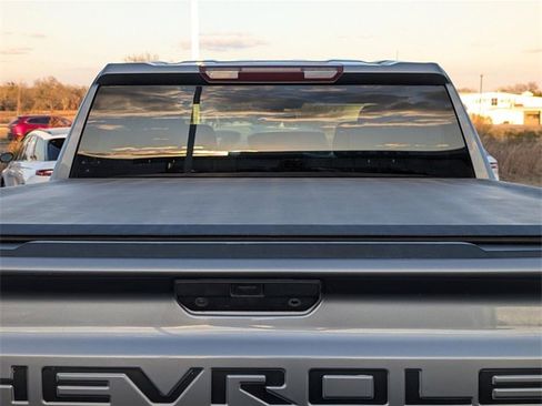 Used 2020 Chevrolet Silverado 1500 LT Trail Boss w/ Convenience Package image 11