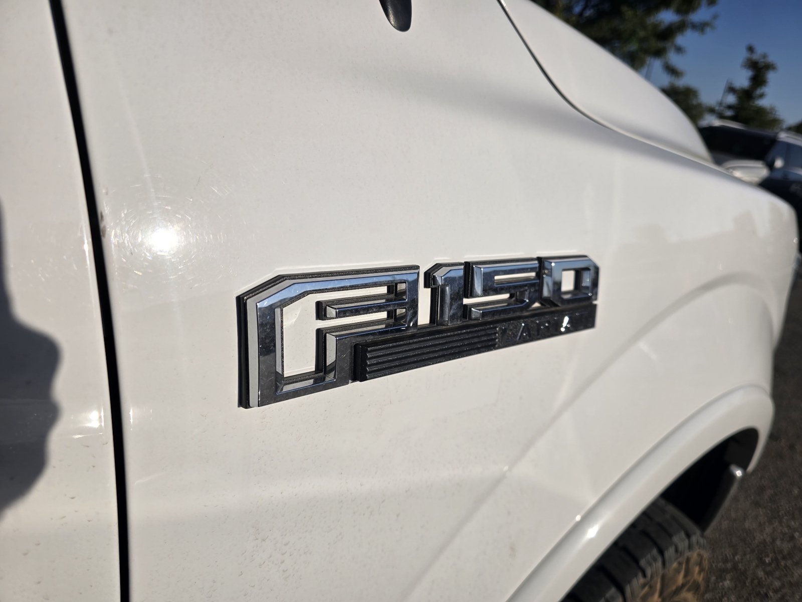 Used 2019 Ford F150 Lariat w/ Equipment Group 502A Luxury AWD/4WD image 8