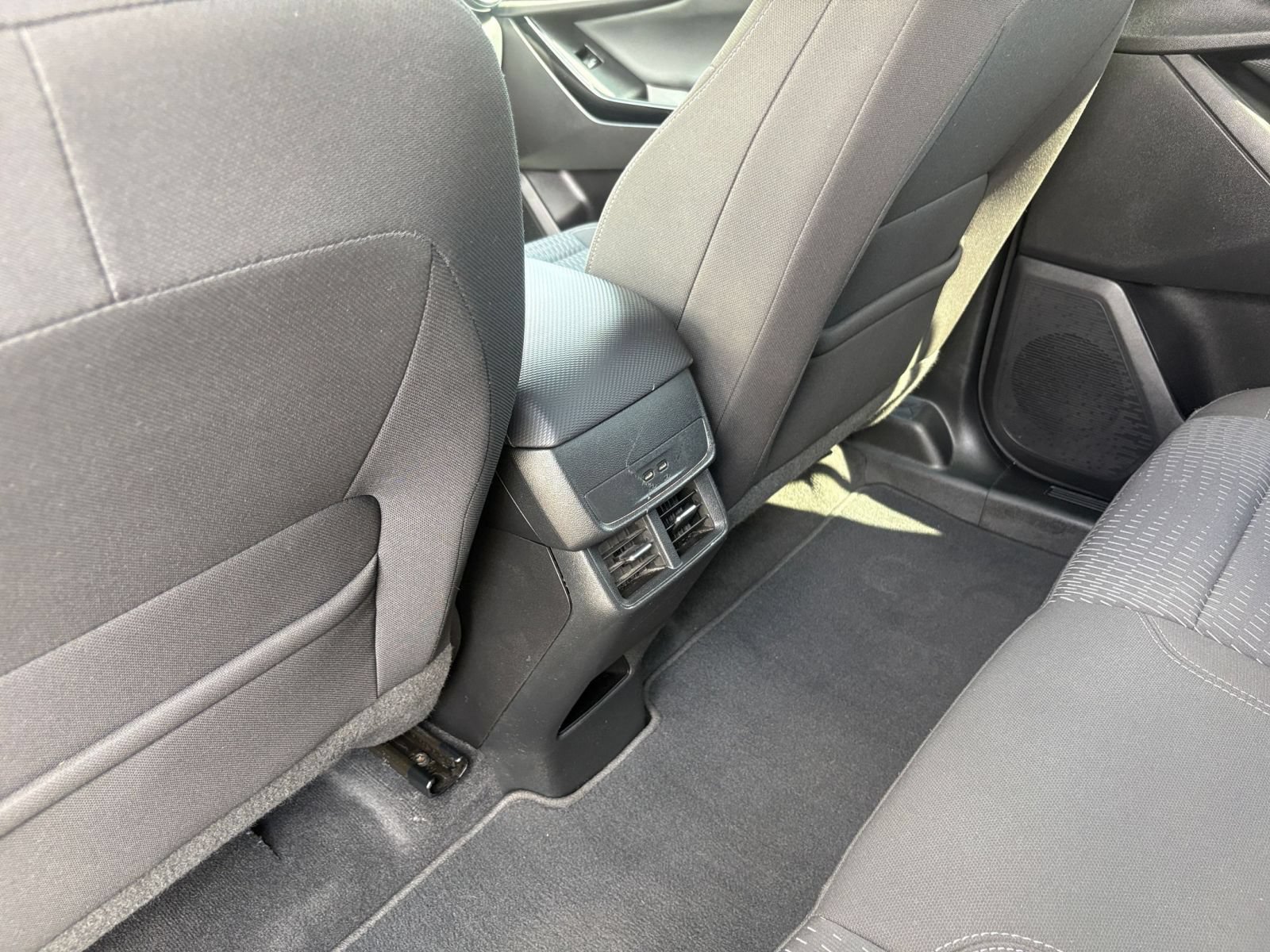 Used 2025 Chevrolet Equinox LT FWD image 22