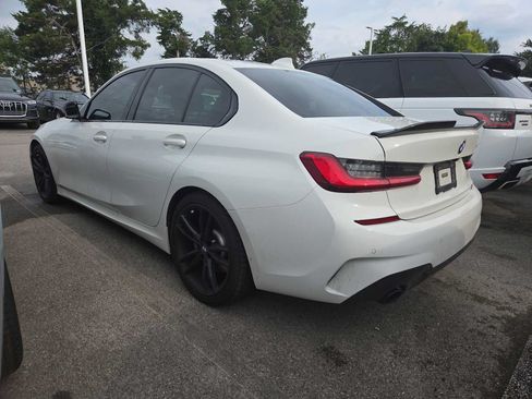 Used 2021 BMW 330i Sedan w/ M Sport Package RWD image 4