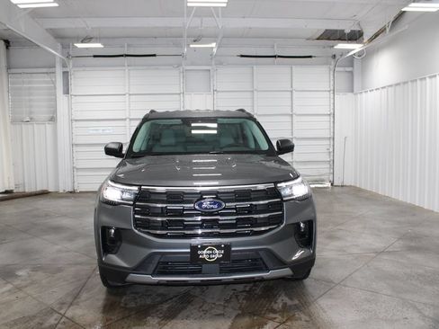 New 2026 Ford Explorer Active w/ Active Comfort Package AWD/4WD image 2