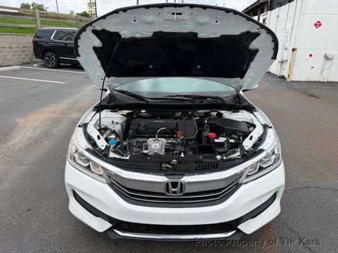 Used 2016 Honda Accord LX image 24