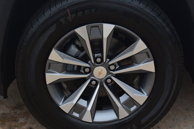 New 2027 Chevrolet Equinox LT w/ Safety and Technology Package FWD image 10