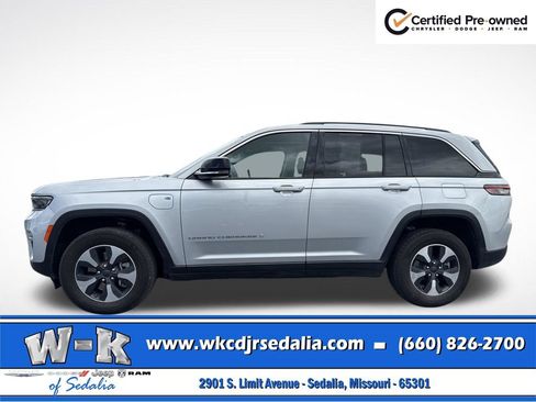 Used 2024 Jeep Grand Cherokee Limited 4xe AWD/4WD image 10