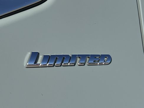 Used 2024 Toyota Tundra Limited image 14