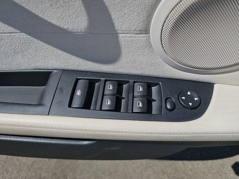 Used 2011 BMW Z4 sDrive35i RWD image 26