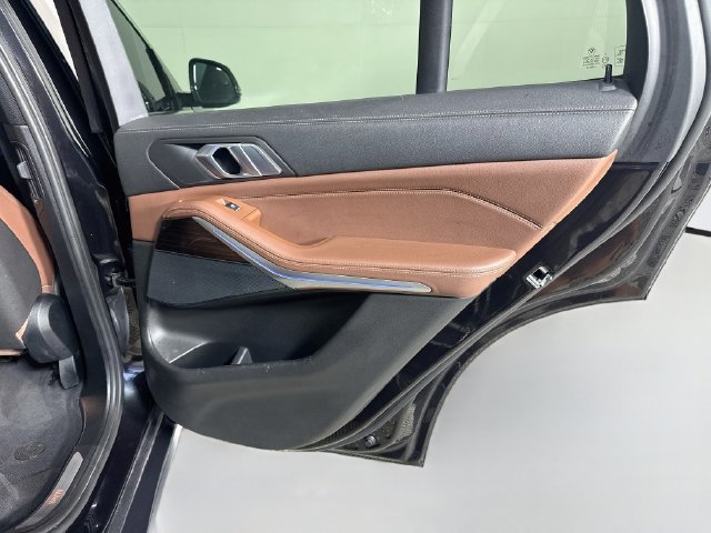 Used 2020 BMW X5 sDrive40i w/ Luxury Seating Package RWD image 27