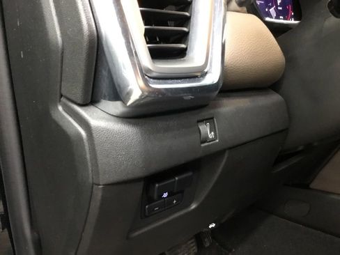 Used 2023 GMC Canyon Denali AWD/4WD image 10