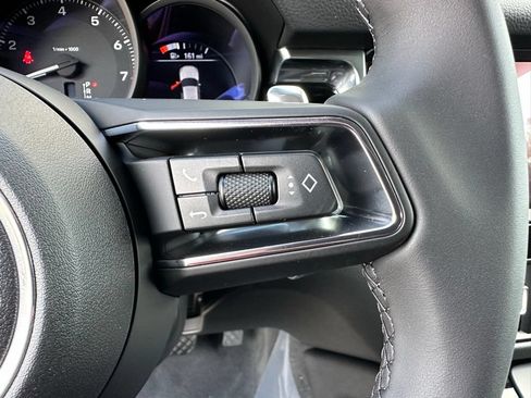 Certified 2026 Porsche Macan AWD/4WD image 16