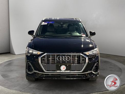 Used 2022 Audi Q3 2.0T Premium image 2