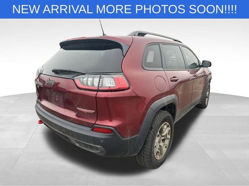 Used 2020 Jeep Cherokee Trailhawk image 5
