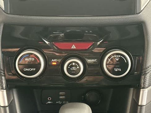 Used 2020 Subaru Forester Premium AWD/4WD image 15