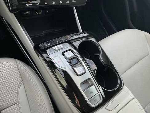 Used 2022 Hyundai Tucson Limited w/ Cargo Package image 17