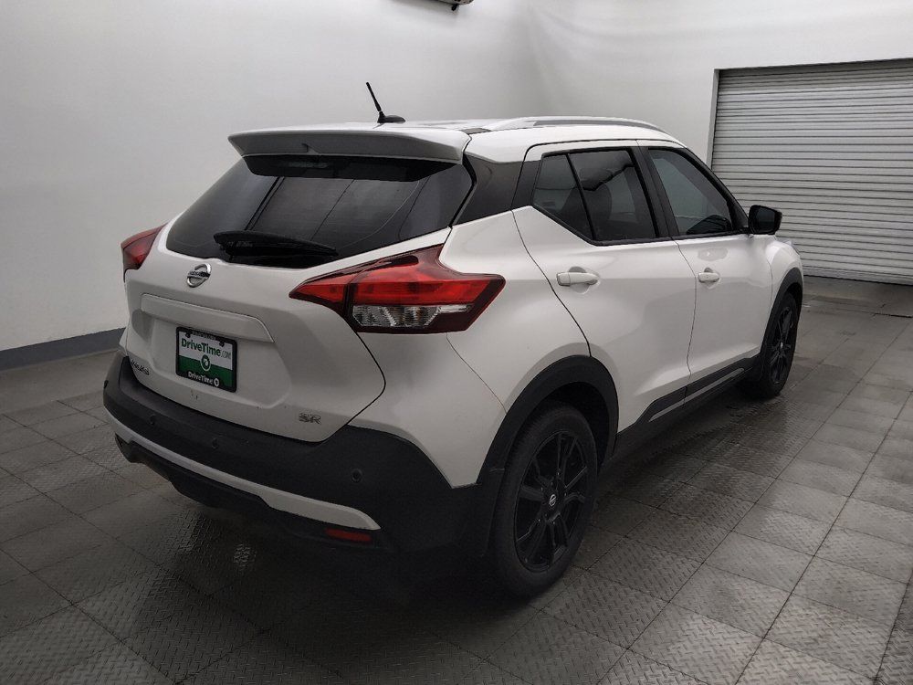 Used 2020 Nissan Kicks SR FWD image 9