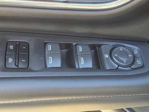 Used 2024 Chevrolet Tahoe LT image 8