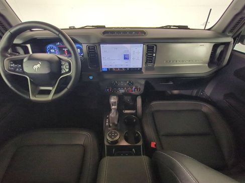 Used 2025 Ford Bronco Badlands AWD/4WD image 17