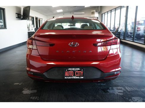 Used 2019 Hyundai Elantra SEL FWD image 6