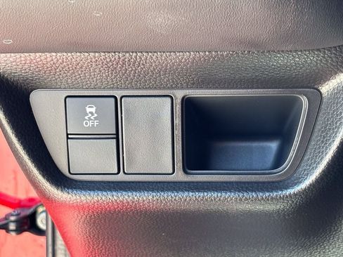 Certified 2025 Honda HR-V Sport image 30