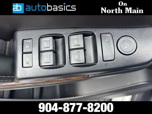 Used 2019 Chevrolet Tahoe 2WD image 19
