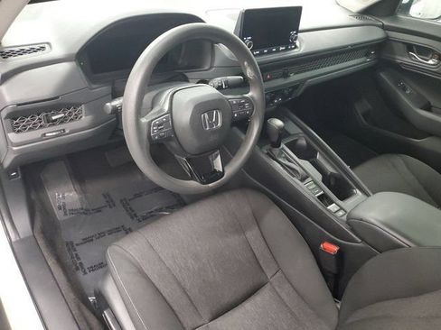 Used 2023 Honda Accord EX image 18