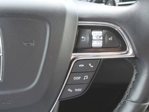Used 2020 Lincoln Navigator 2WD image 26