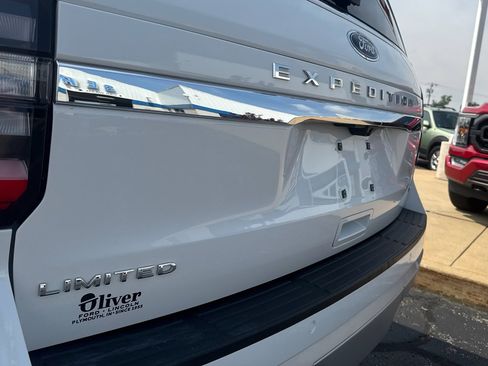 Used 2024 Ford Expedition Max Limited AWD/4WD image 25