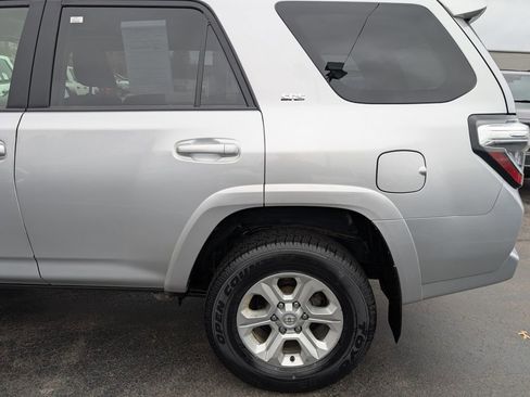 Used 2024 Toyota 4Runner SR5 Premium w/ Moonroof Package image 4