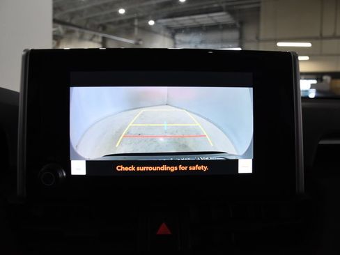 Used 2025 Toyota RAV4 LE AWD/4WD image 16