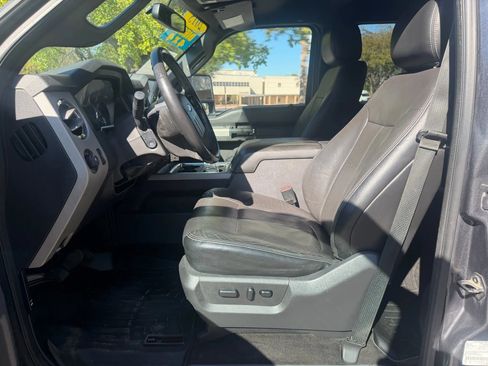 Used 2015 Ford F350 Lariat w/ Lariat Interior Package image 9