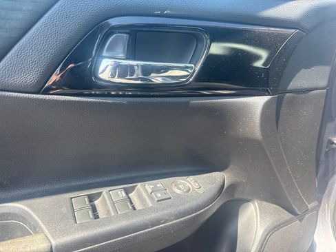 Used 2017 Honda Accord LX image 16