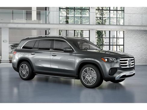 Used 2026 Mercedes-Benz GLS 450 4MATIC image 12