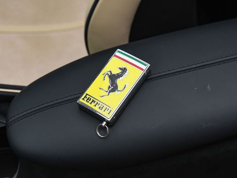 Used 2025 Ferrari Roma Spider image 21