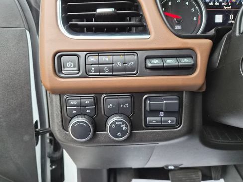 Used 2021 Chevrolet Suburban High Country w/ Premium Package AWD/4WD image 20